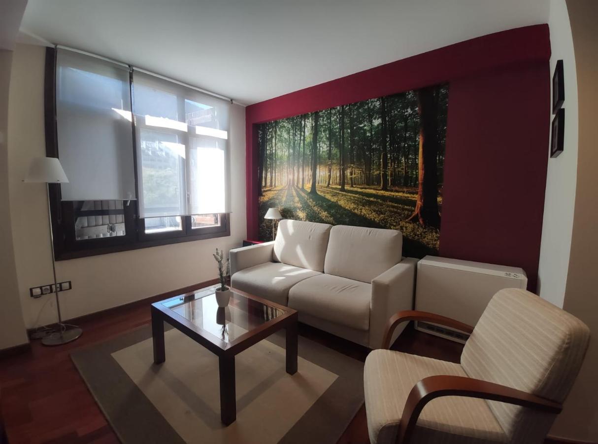 Apartamento Montes de Villanua Bagian luar foto