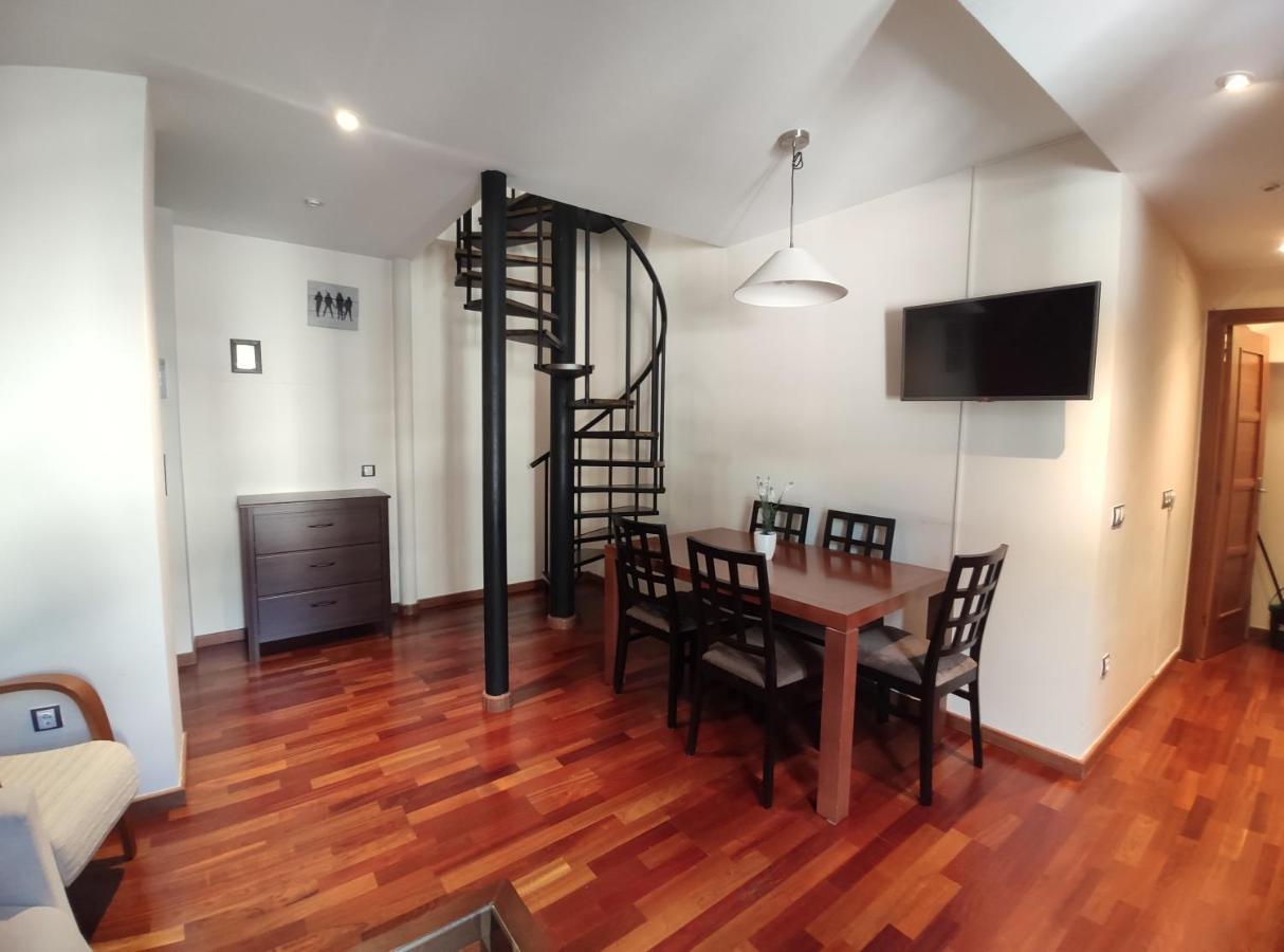 Apartamento Montes de Villanua Bagian luar foto